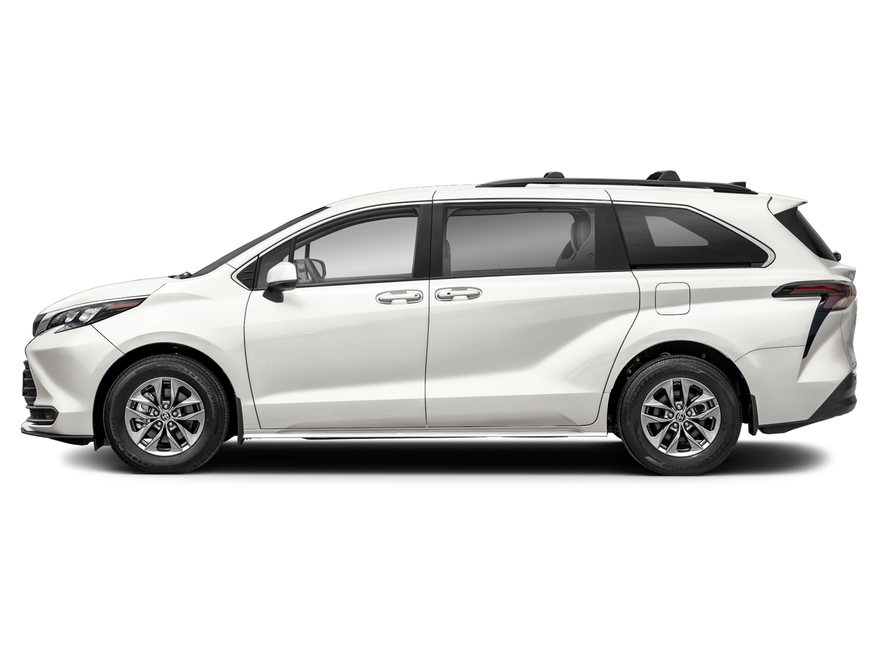2026 Toyota Sienna LE - Photo 16