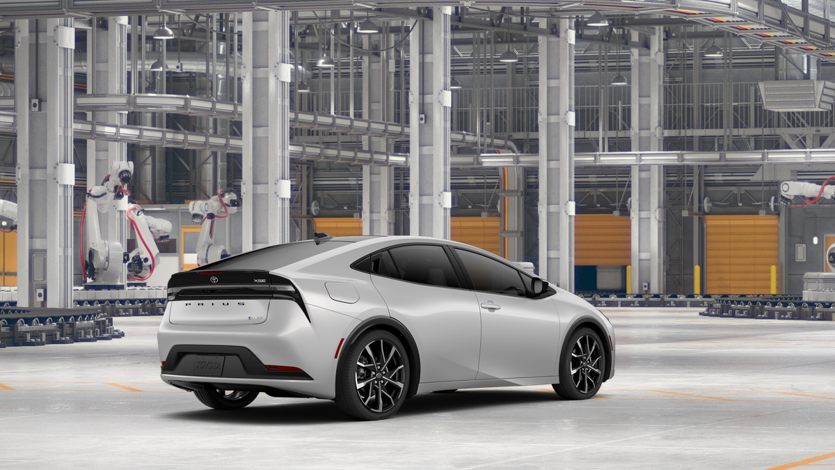 2027 Toyota Prius Plug-in Hybrid XSE Premium