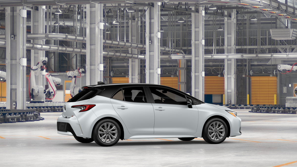 2027 Toyota Corolla Hatchback SE