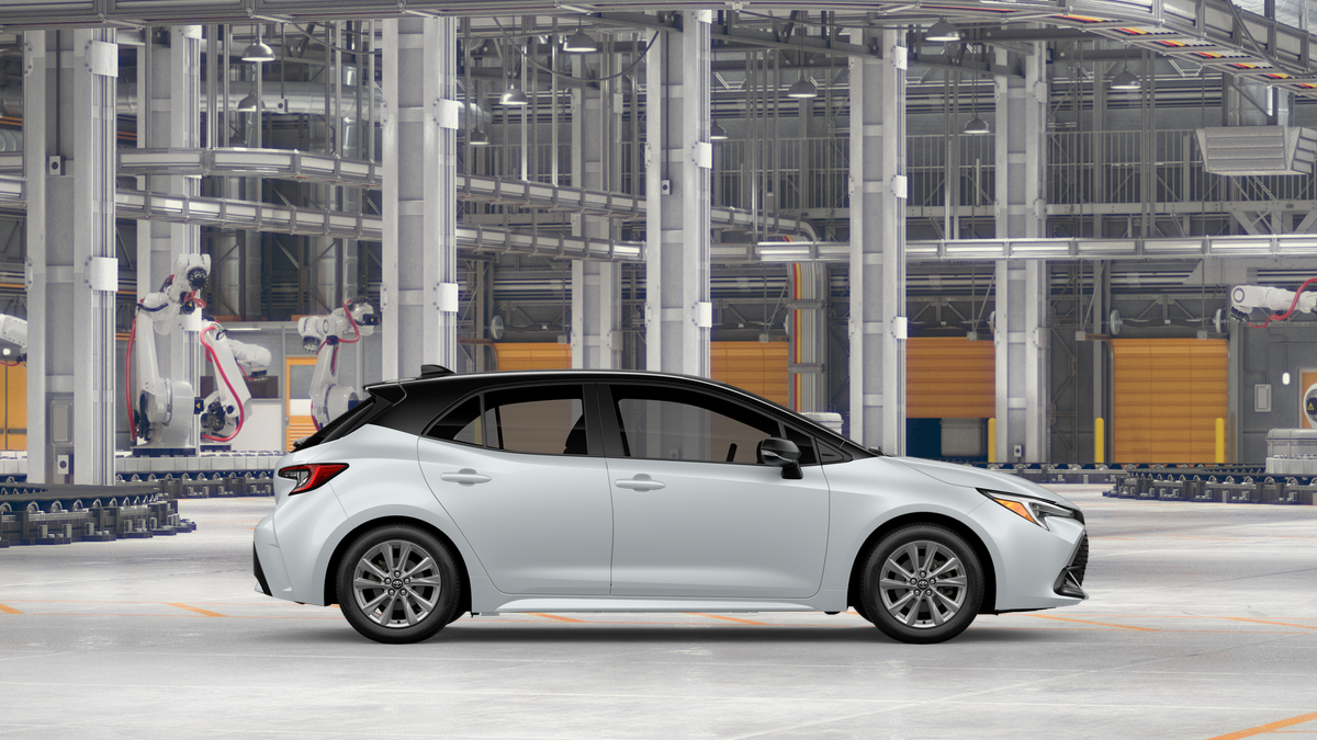 2027 Toyota Corolla Hatchback SE
