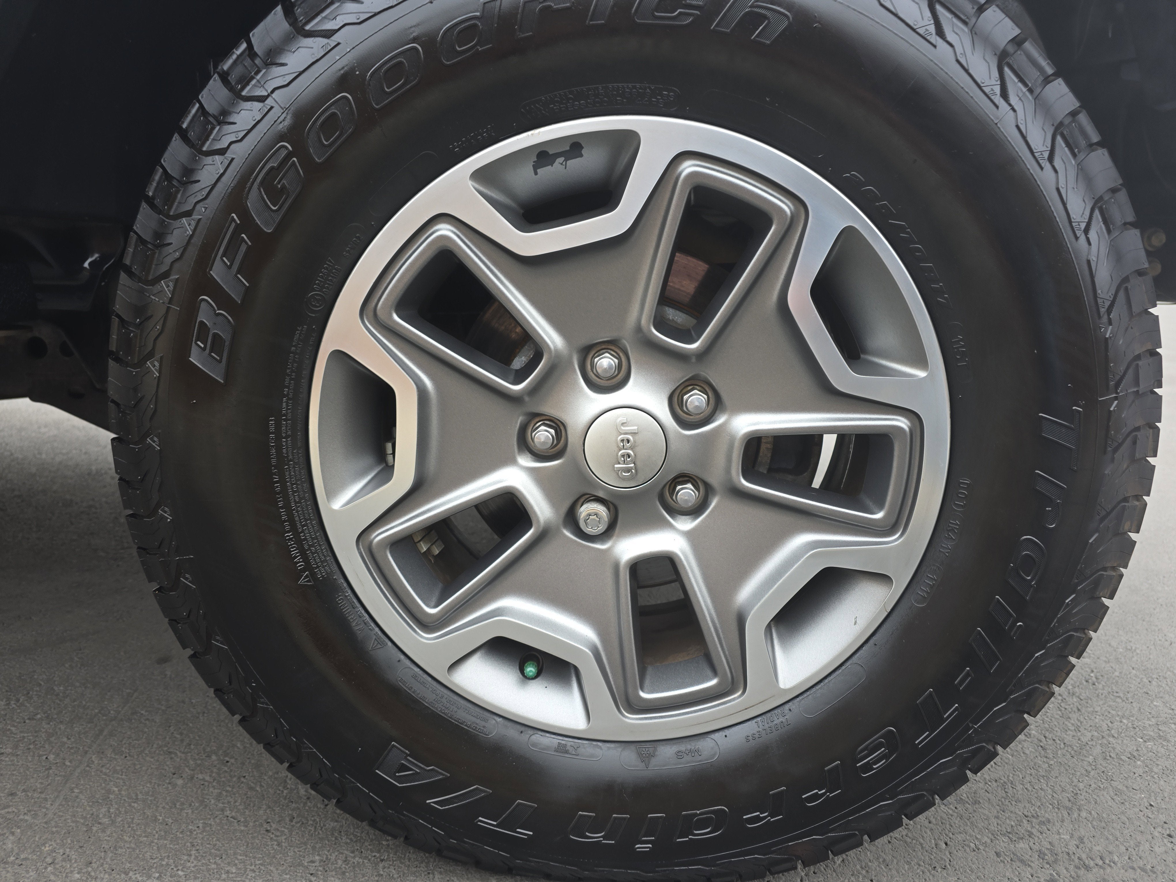 2015 Jeep Wrangler Sport