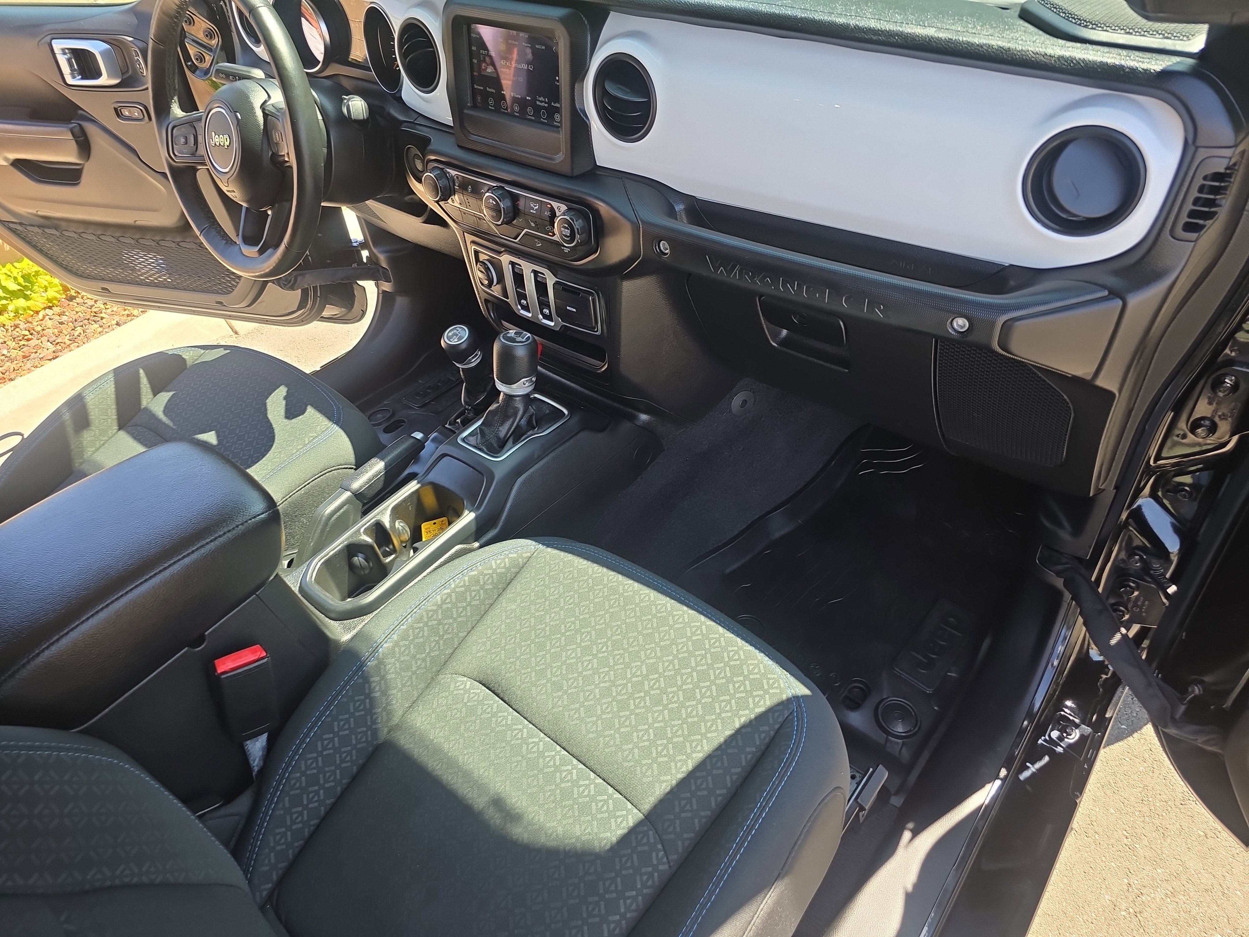 2021 Jeep Wrangler Islander