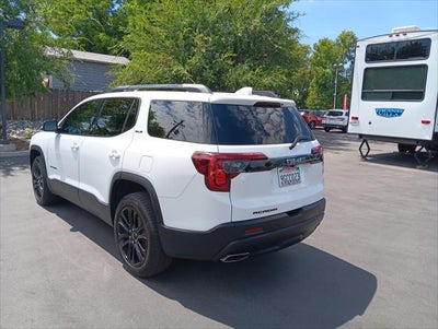 2022 GMC Acadia SLE