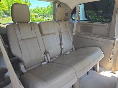2016 Chrysler Town & Country Touring
