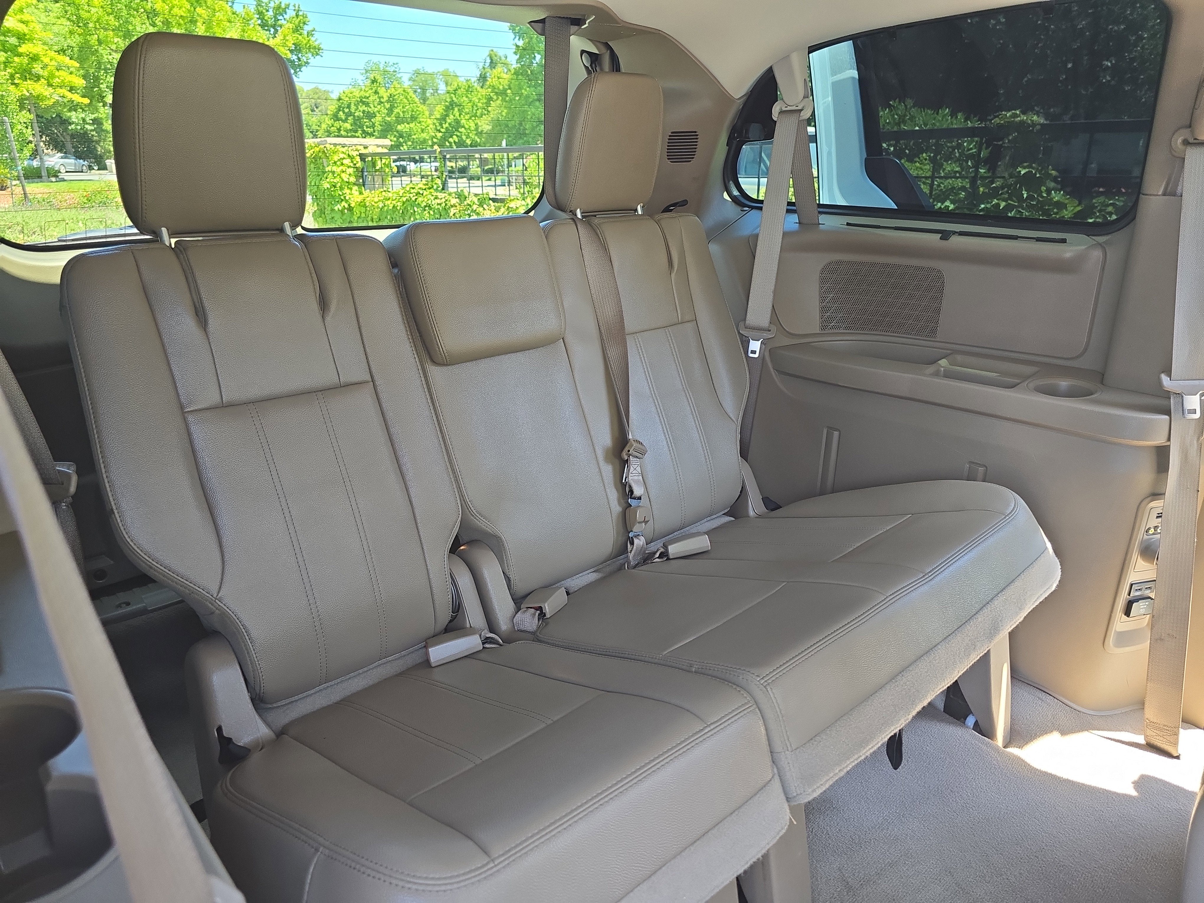 2016 Chrysler Town & Country Touring