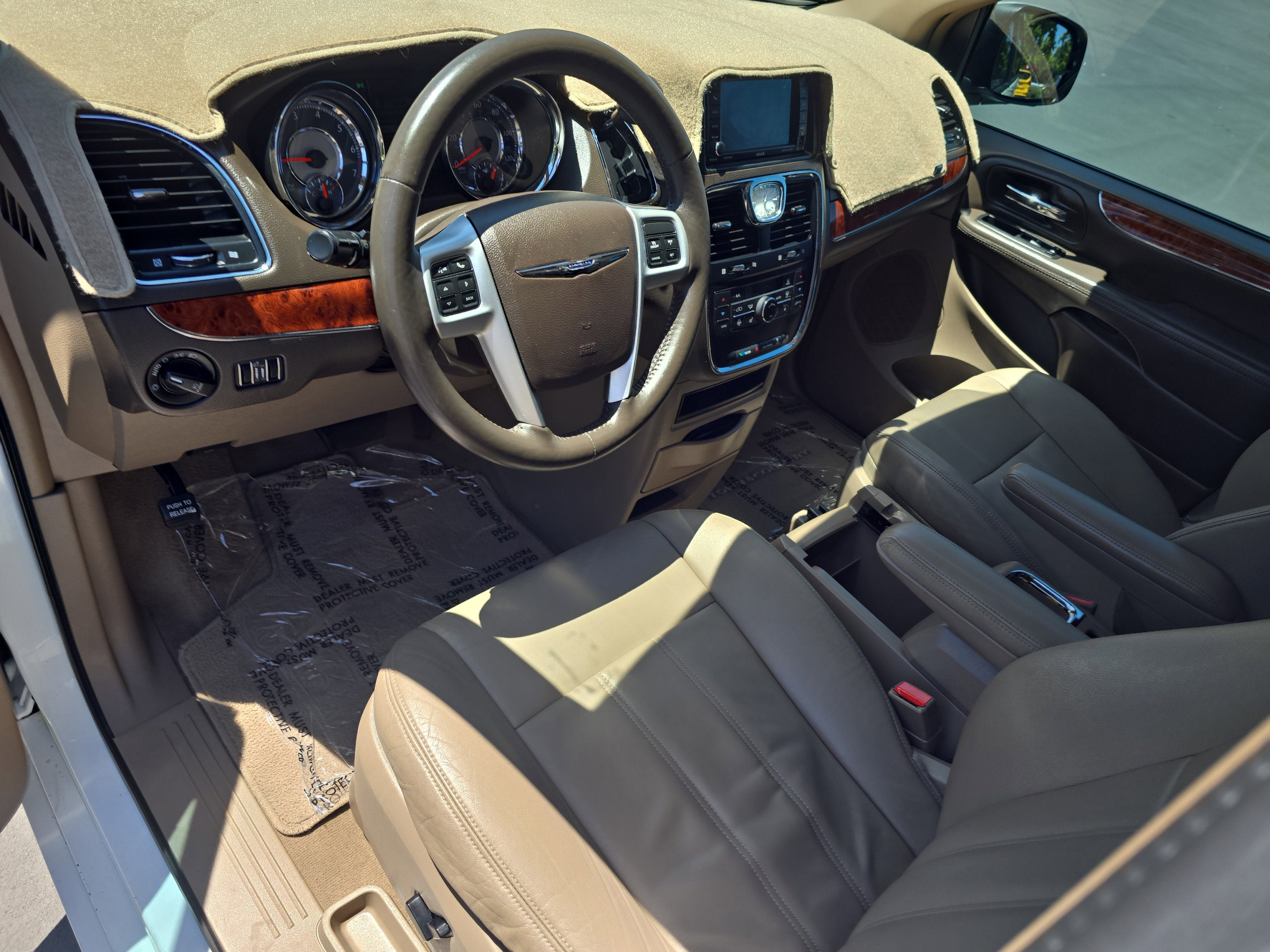2016 Chrysler Town & Country Touring