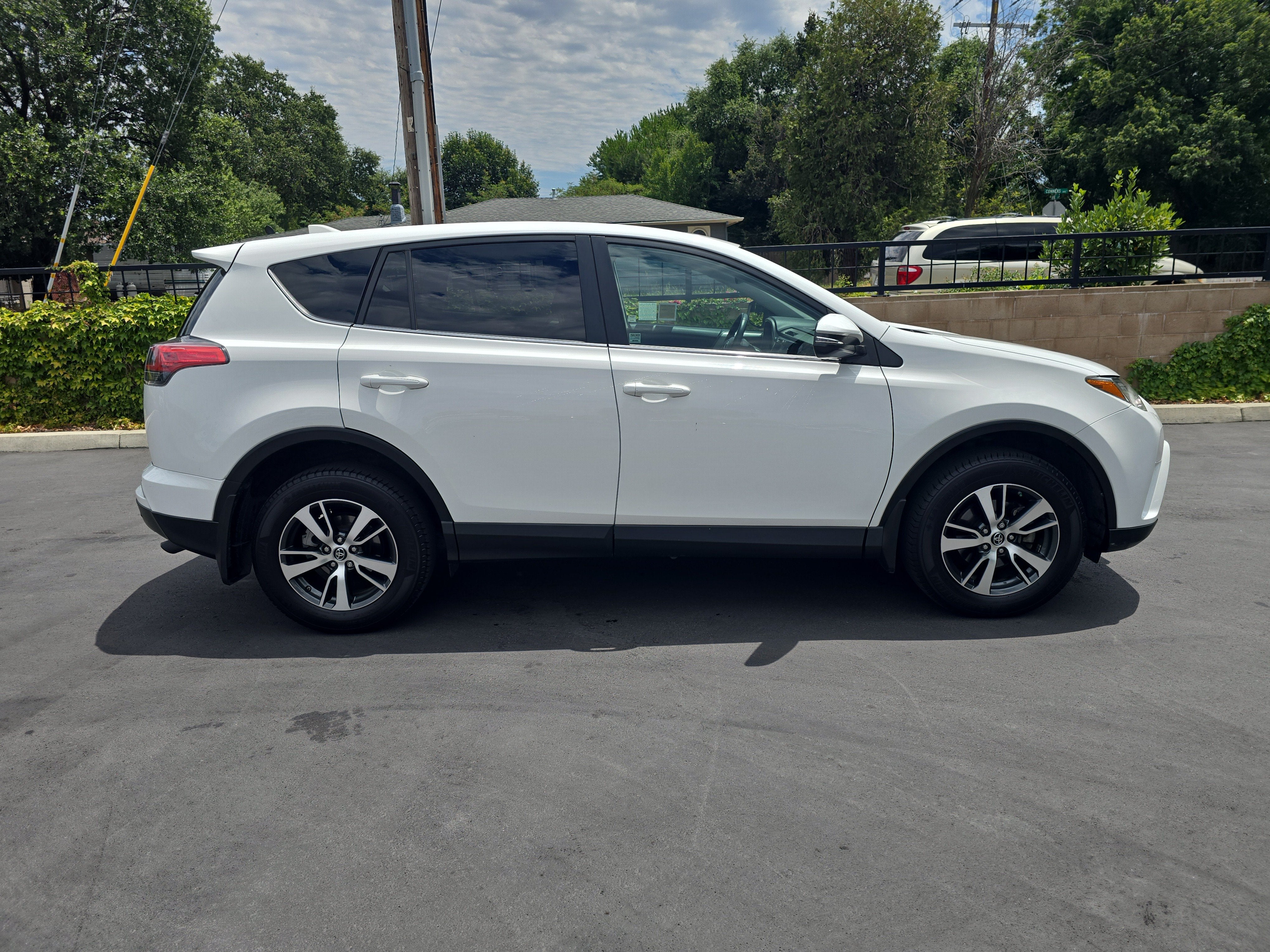 2018 Toyota RAV4 Adventure