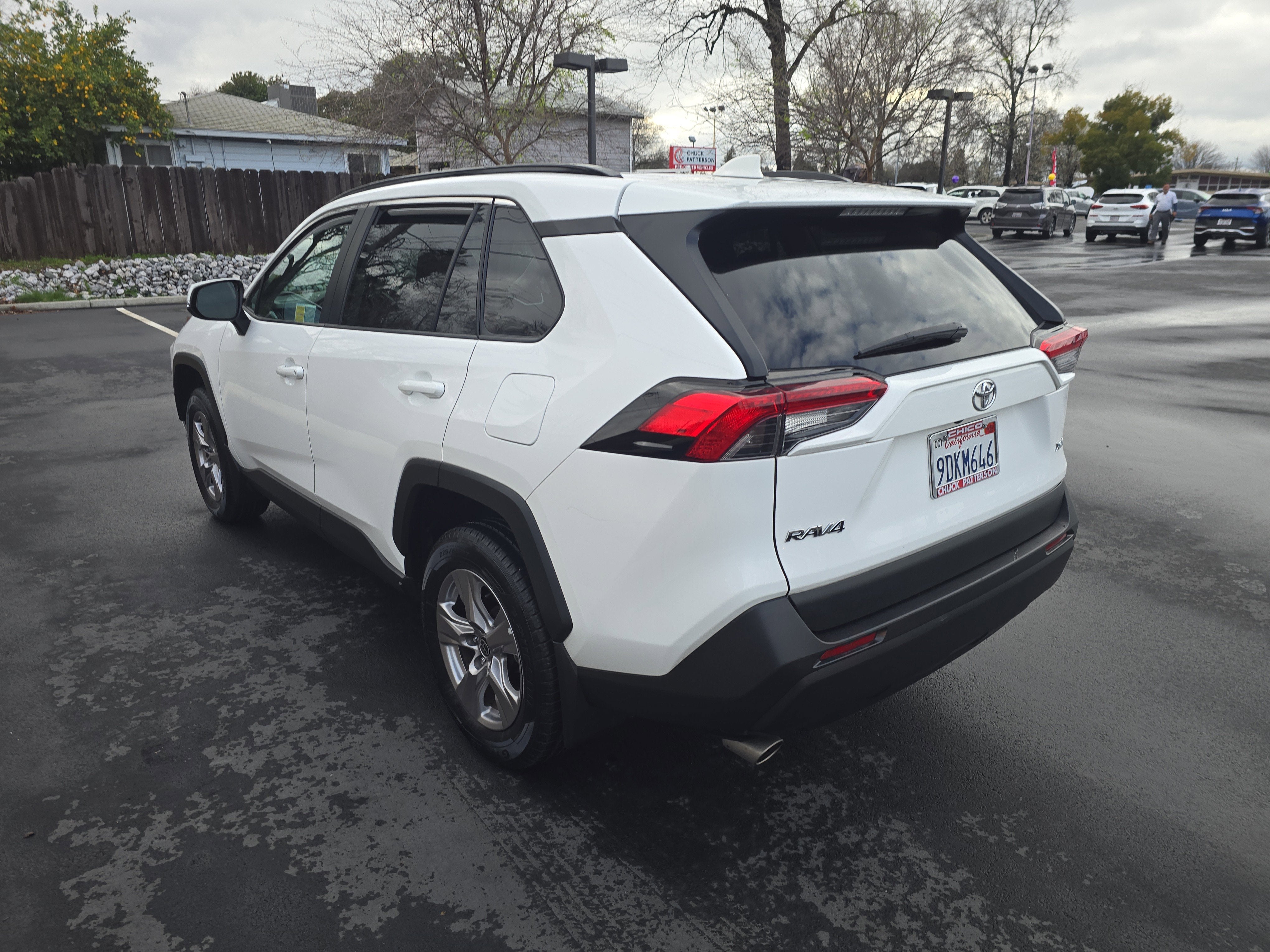 2022 Toyota RAV4 XLE