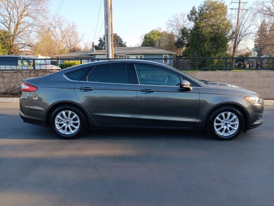 2016 Ford Fusion S