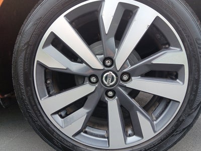 2020 Nissan Versa SR