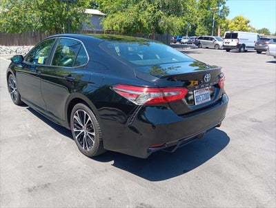 2018 Toyota Camry SE