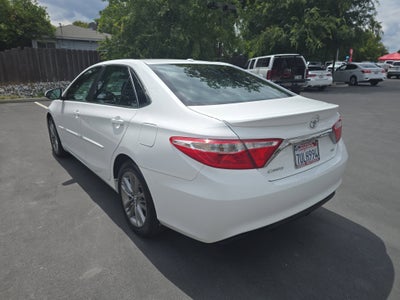 2017 Toyota Camry SE