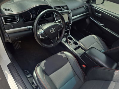 2017 Toyota Camry SE