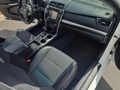 2017 Toyota Camry SE
