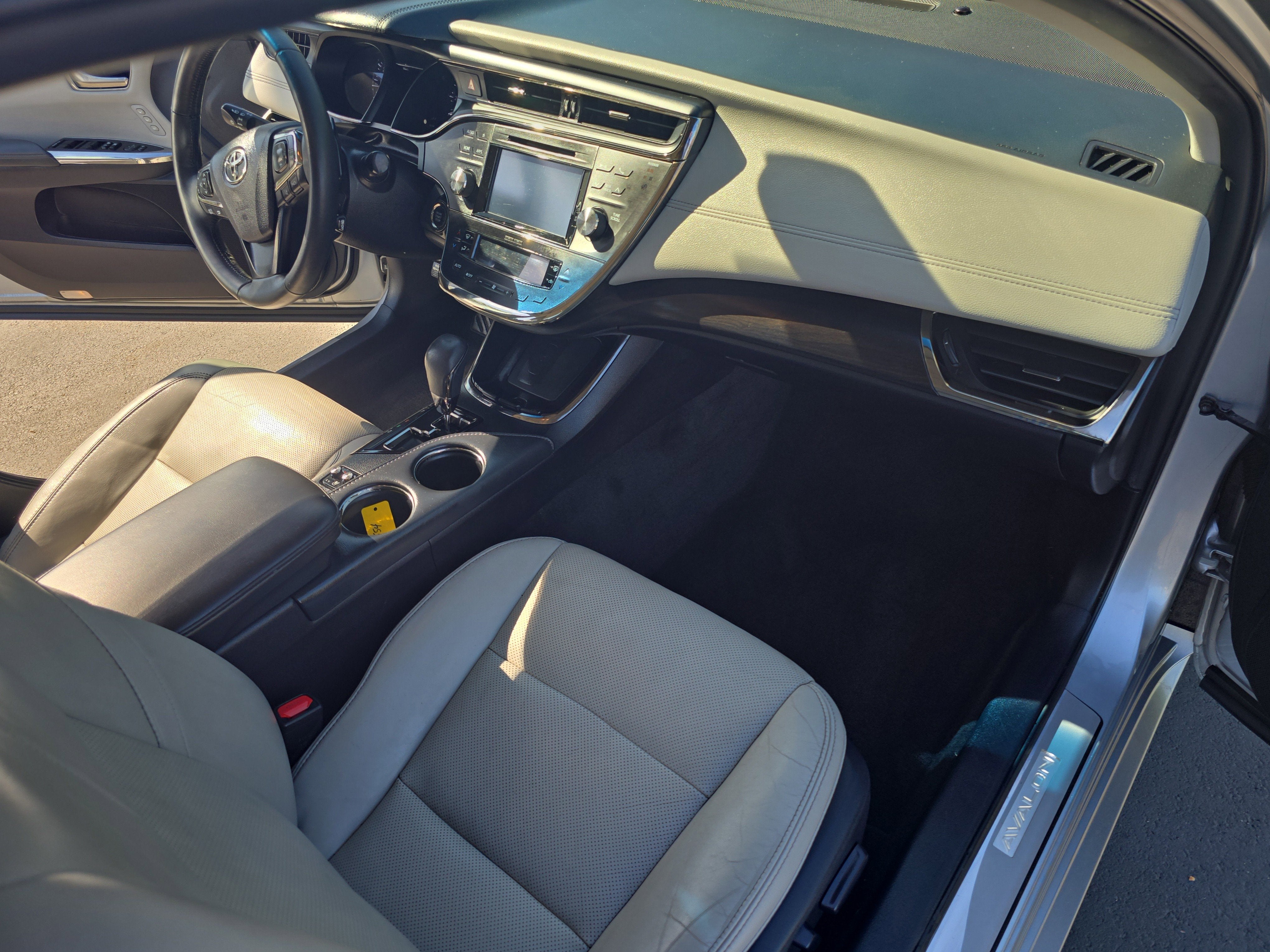 2016 Toyota Avalon Limited