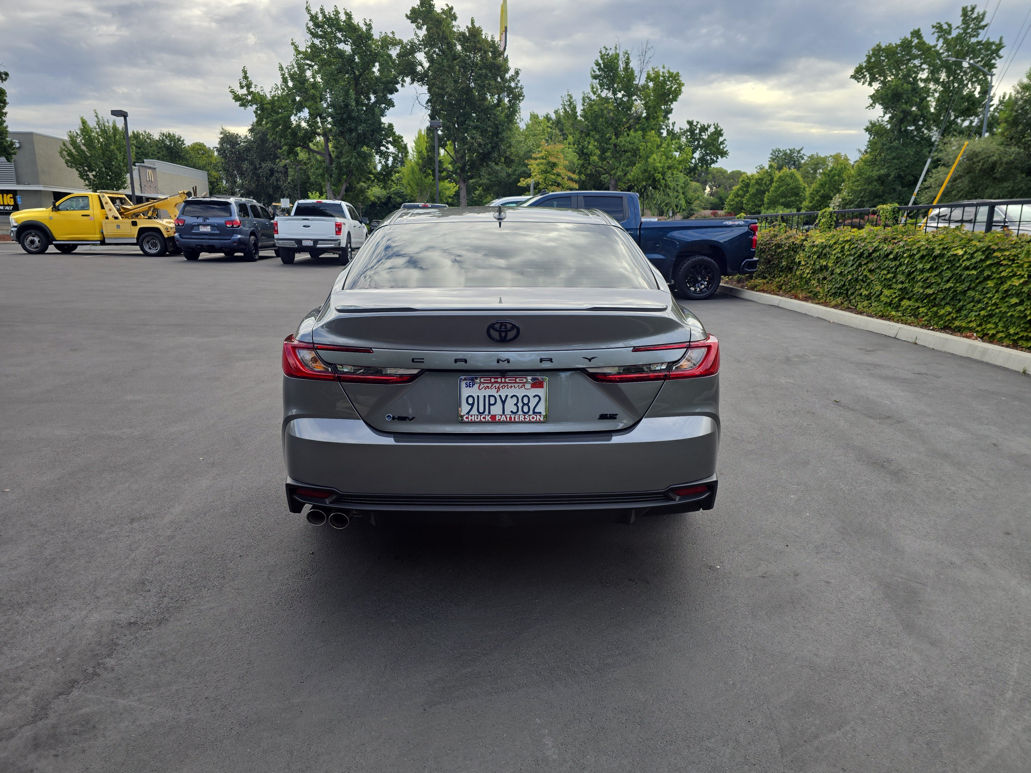 2025 Toyota Camry SE