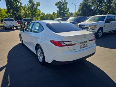 2025 Toyota Camry LE