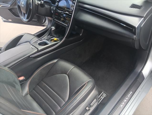 2020 Toyota Avalon XSE