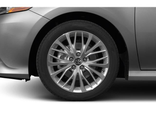 2020 Toyota Camry Hybrid XLE