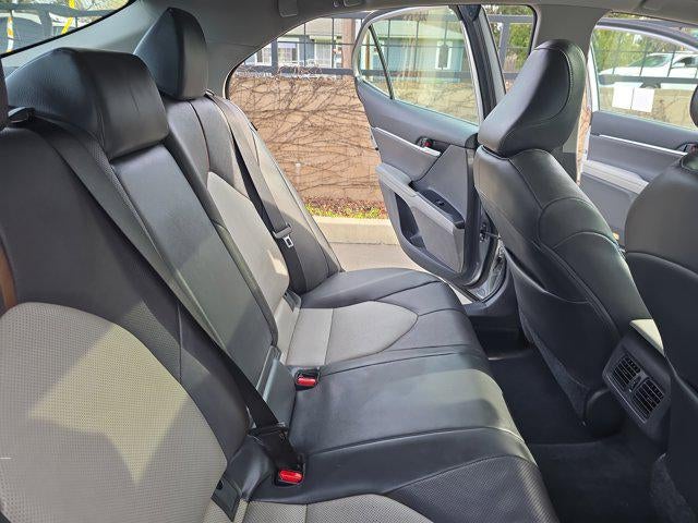 2020 Toyota Camry Hybrid XLE