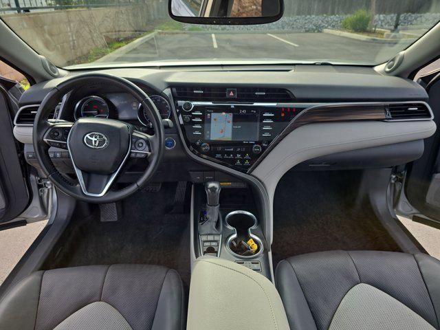 2020 Toyota Camry Hybrid XLE