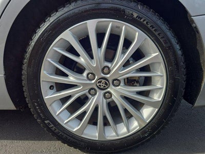 2020 Toyota Camry Hybrid XLE