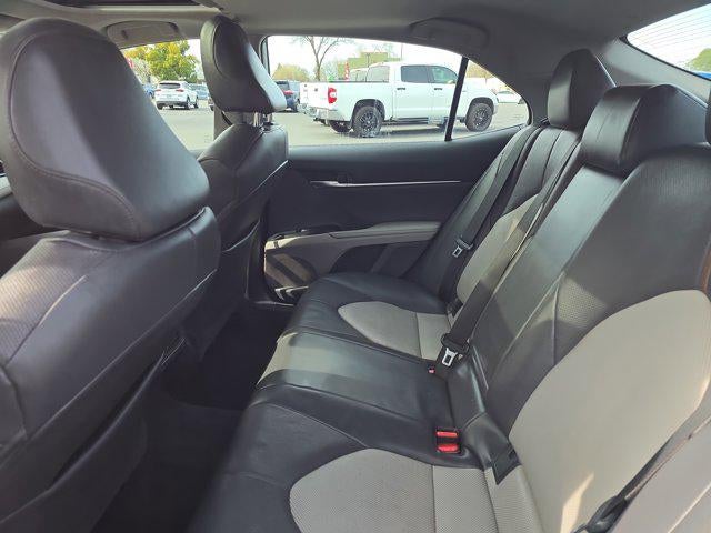 2020 Toyota Camry Hybrid XLE