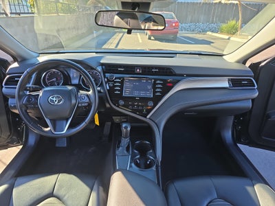 2020 Toyota Camry SE