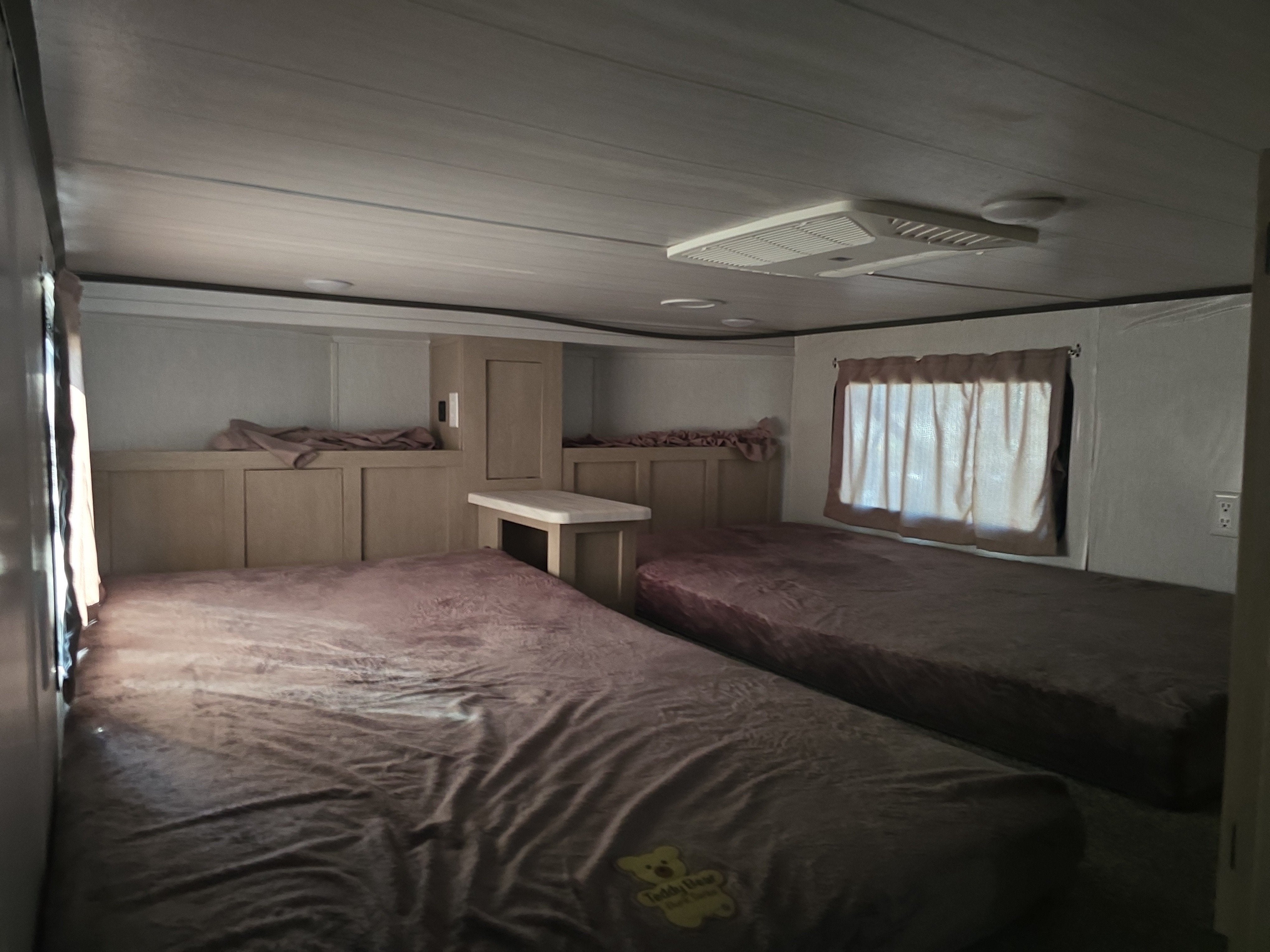 2023 FOREST RIVER SALEM Base