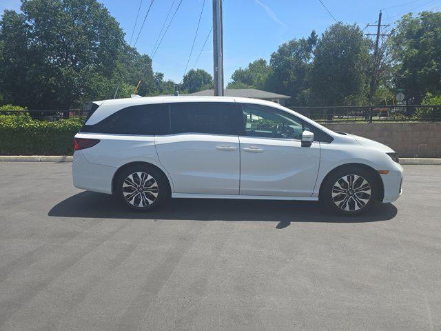 2025 Honda Odyssey Elite - Photo 16