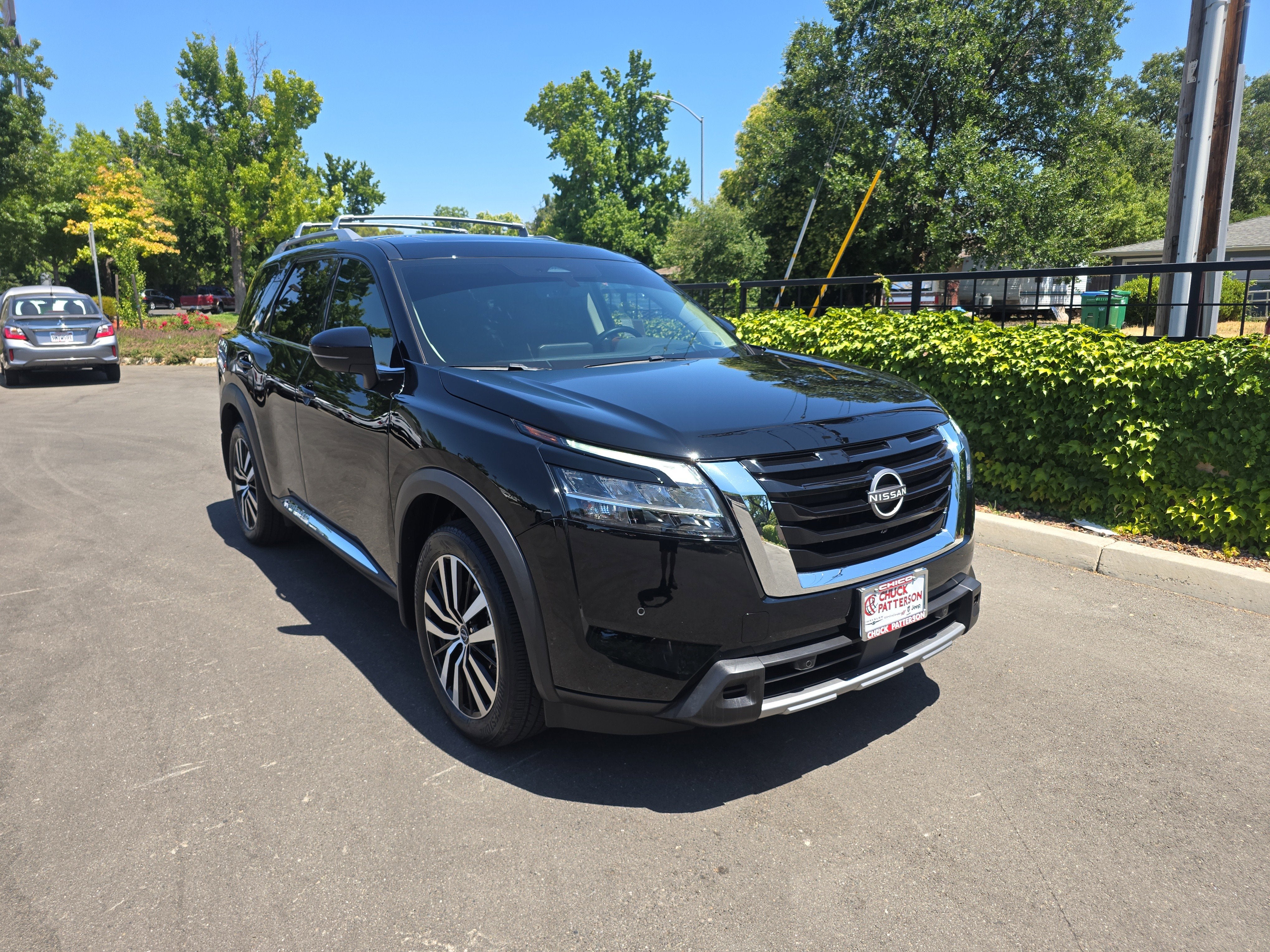 2023 Nissan Pathfinder Platinum