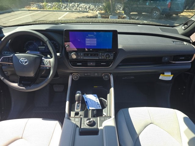 2026 Toyota Grand Highlander Hybrid MAX Platinum