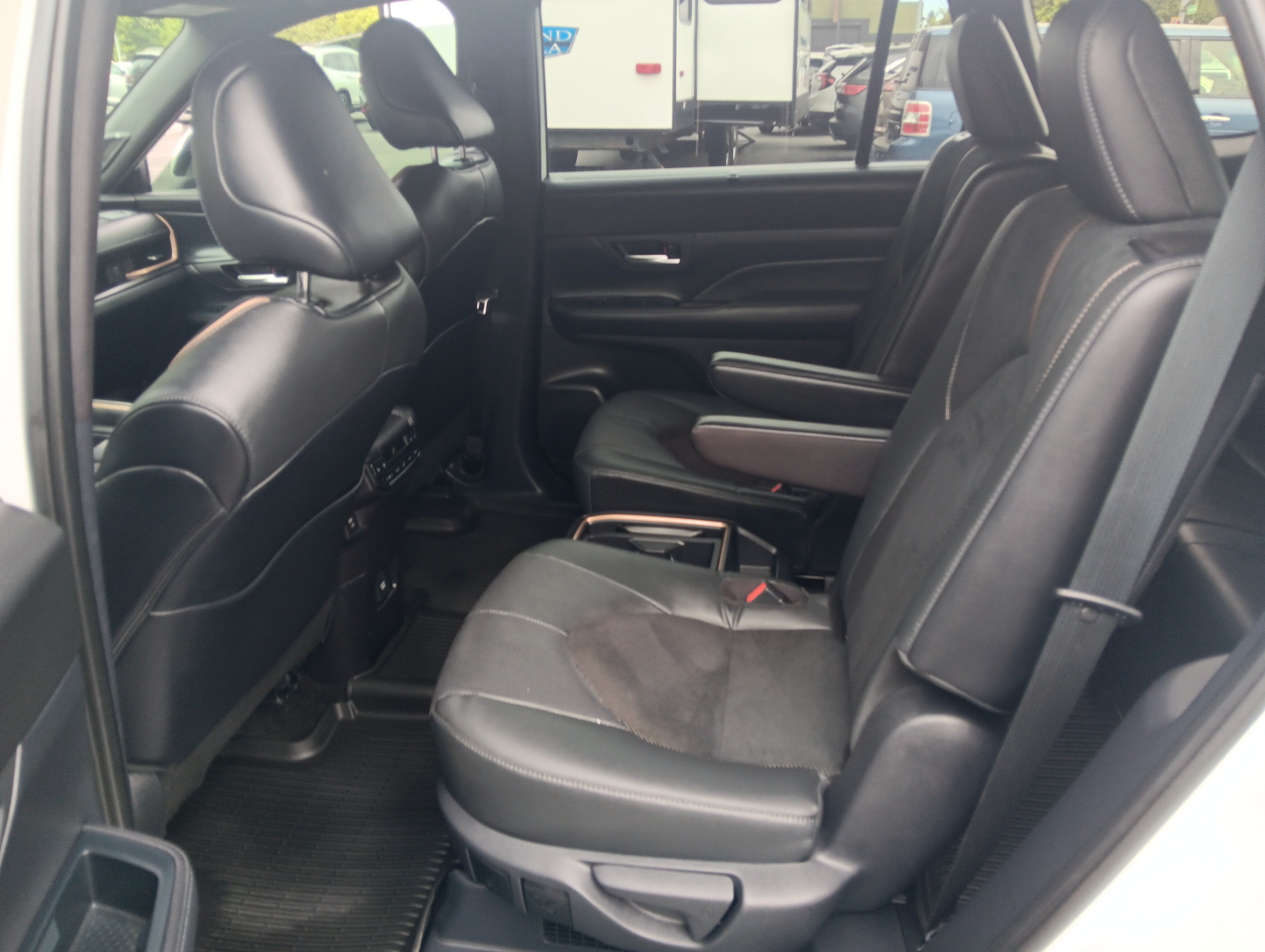 2025 Toyota Grand Highlander Hybrid MAX Platinum