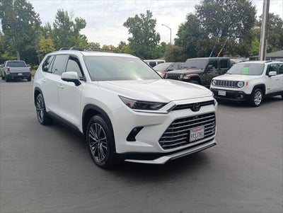 2025 Toyota Grand Highlander Hybrid MAX Platinum
