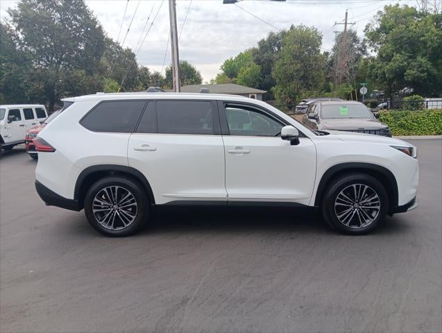 2025 Toyota Grand Highlander Hybrid MAX Platinum