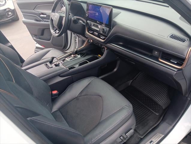 2025 Toyota Grand Highlander Hybrid MAX Platinum