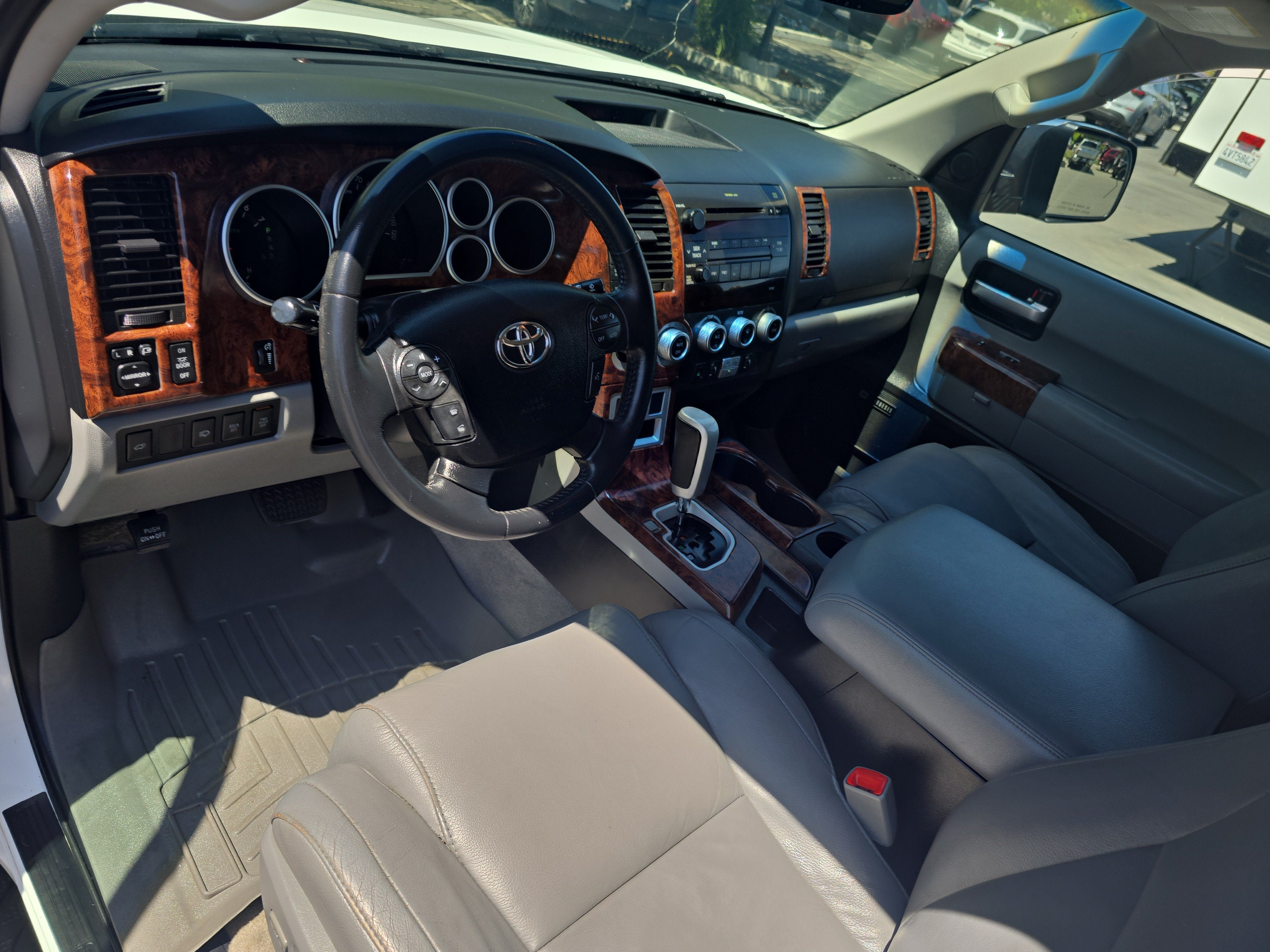 2008 Toyota Sequoia Ltd