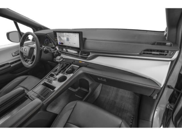 2025 Toyota Sienna XSE