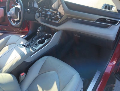 2022 Toyota Highlander Limited