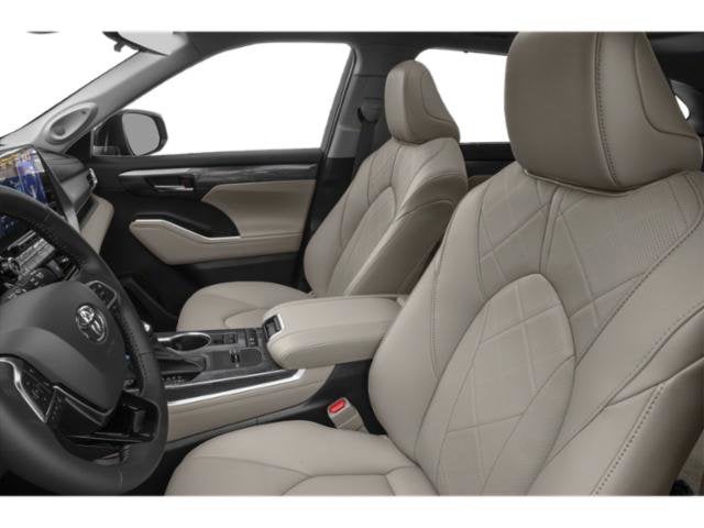 2021 Toyota Highlander Hybrid Platinum
