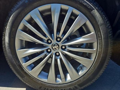 2021 Toyota Highlander Hybrid Platinum