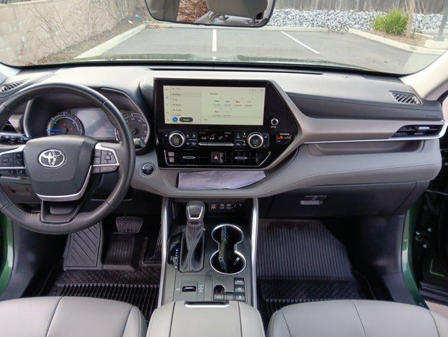 2023 Toyota Highlander Hybrid XLE