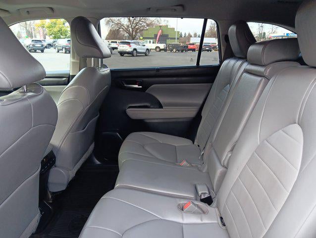 2023 Toyota Highlander Hybrid XLE