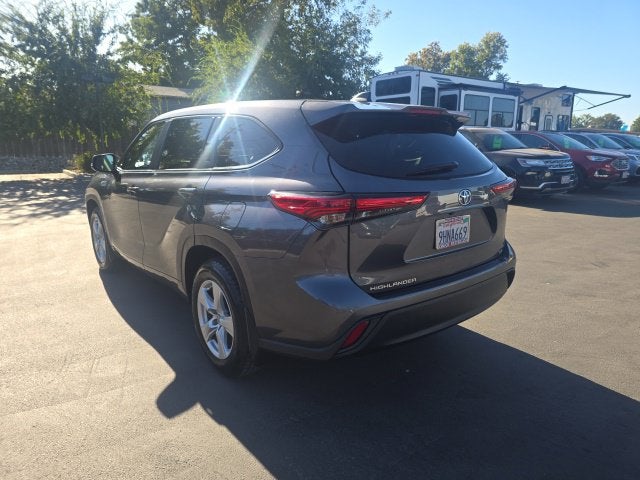 2023 Toyota Highlander LE