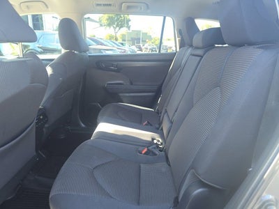 2023 Toyota Highlander LE