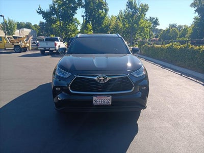 2023 Toyota Highlander LE