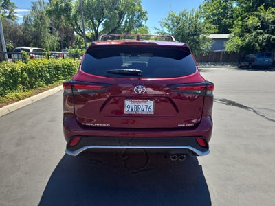2026 Toyota Highlander XSE
