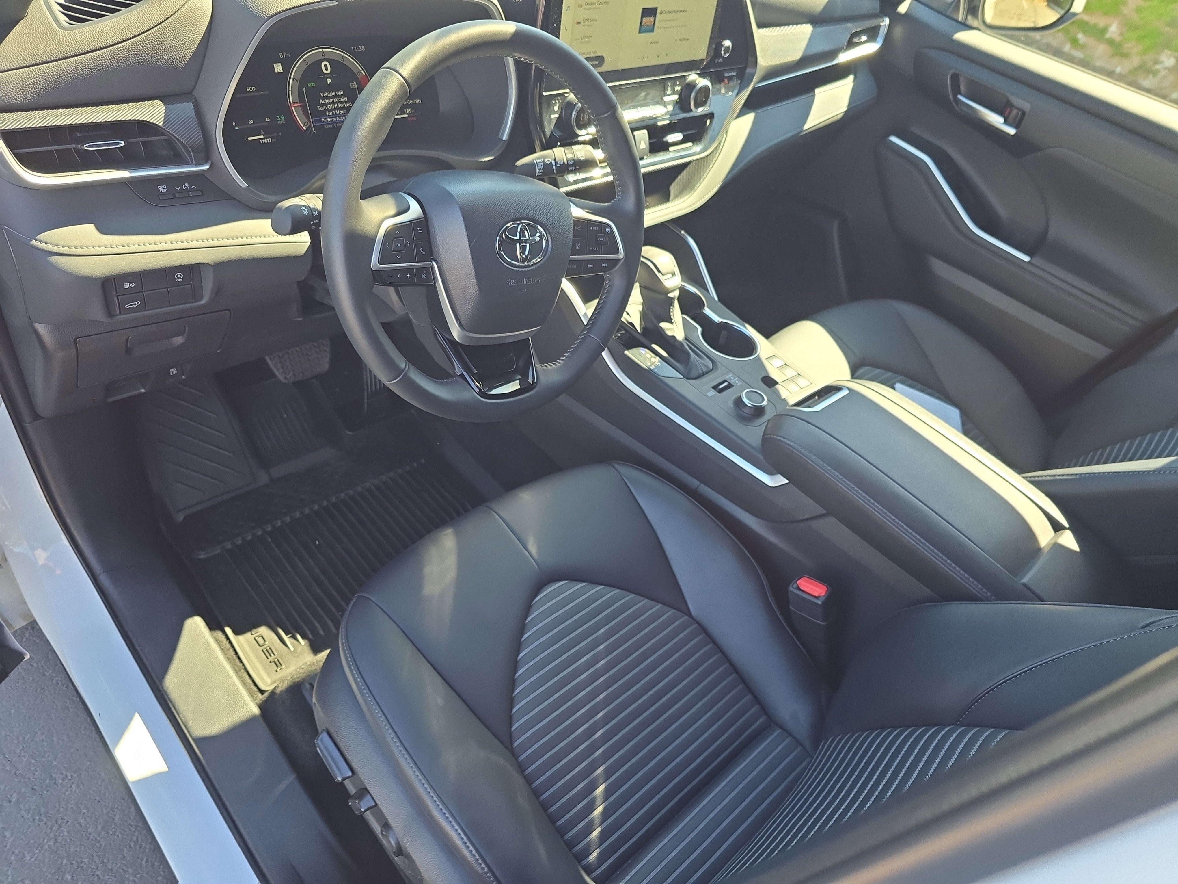 2025 Toyota Highlander XSE