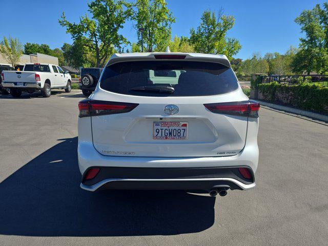 2025 Toyota Highlander XSE