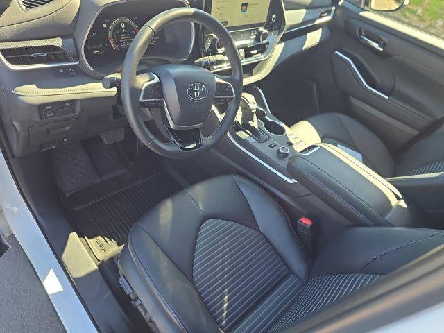 2025 Toyota Highlander XSE